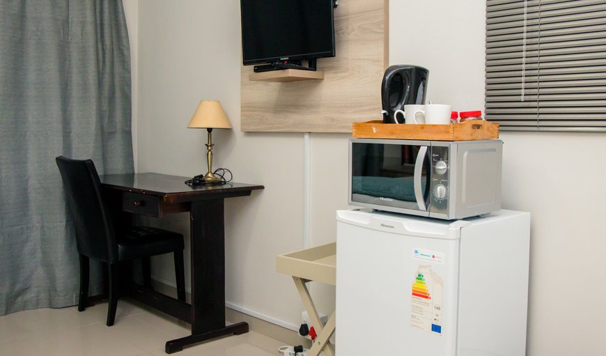 Executive Room 3: Executive Room 3 - Bar fridge, microwave and coffee/tea facilities