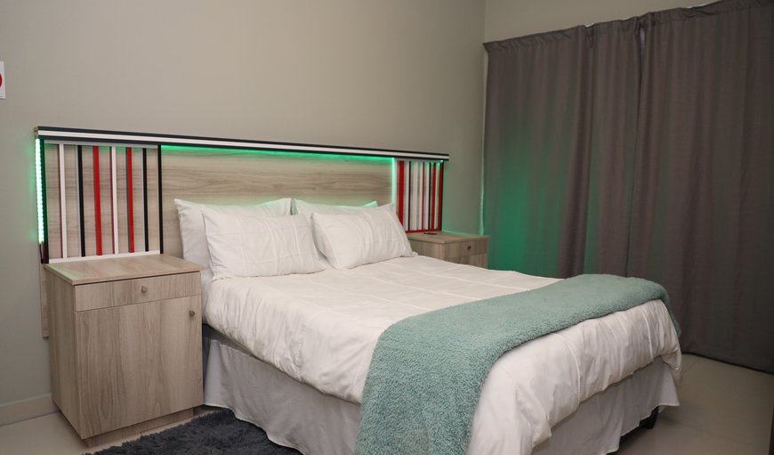 Executive Private Room 5: Executive Private Room 5 - Bedroom with a double bed