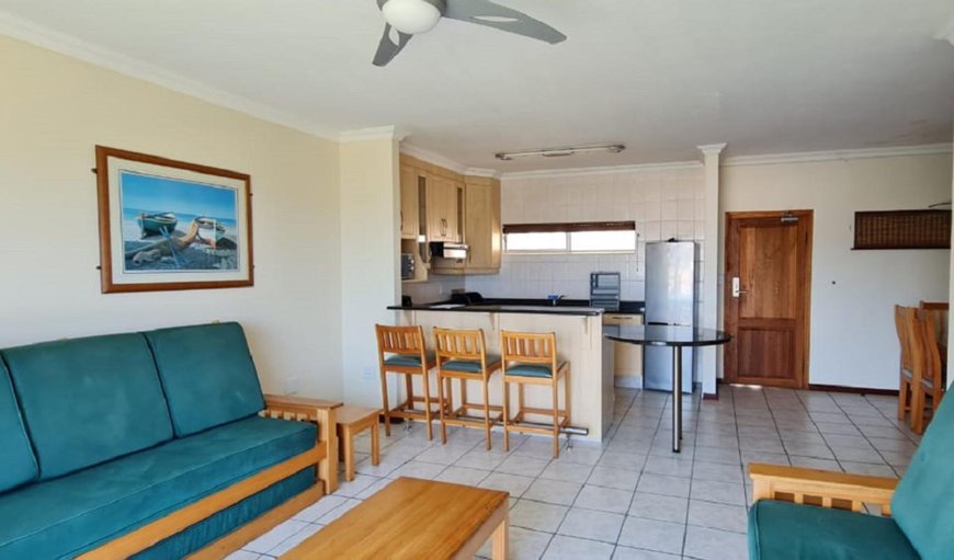 2 Bed Lower Beach View: 2 Bed Lower Beach View - There is a pull out sofa bed in the lounge area