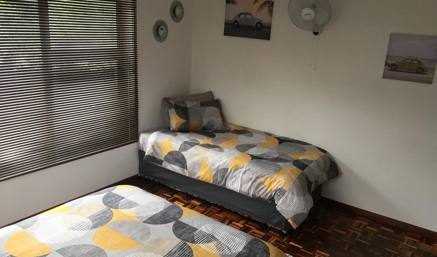 Triple Room: Triple Room - This bedroom is furnished with a double bed and a single bed
