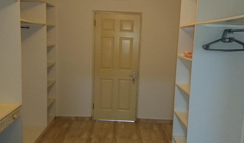 Cockleshell 2: Closet space