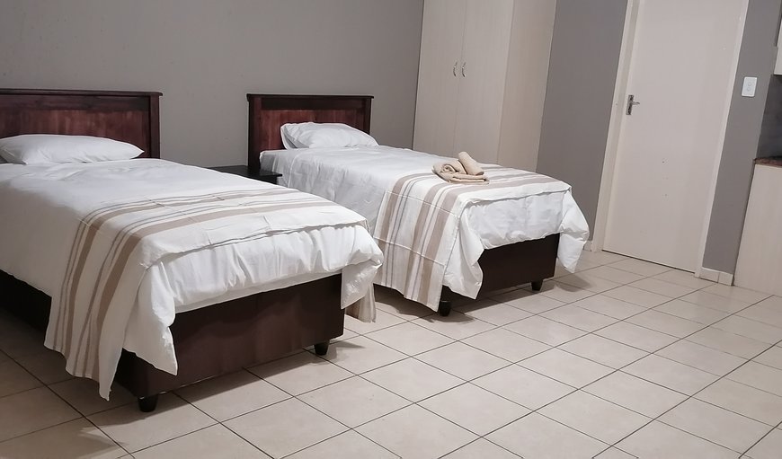 Standard Twin Room: Standard Twin Room - This room has two 3/4 beds