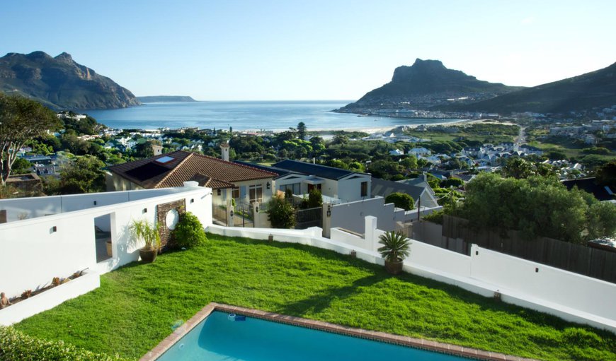 Hout Bay View features a swimming pool