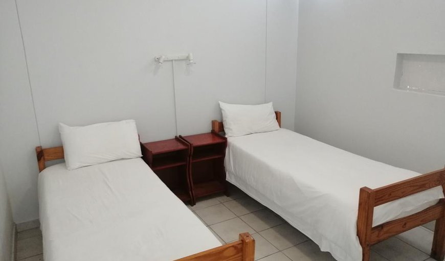Seagull 503: Each of the 2 bedrooms have 2 single beds