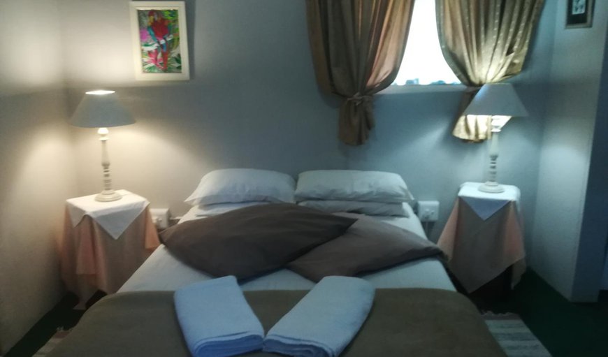 Kiewets Nest: Kiewets Nest - The bedroom is furnished with a queen size bed