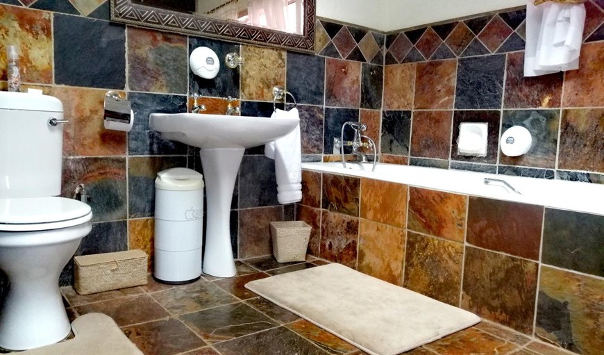 Big Five: Big Five - En-suite bathroom