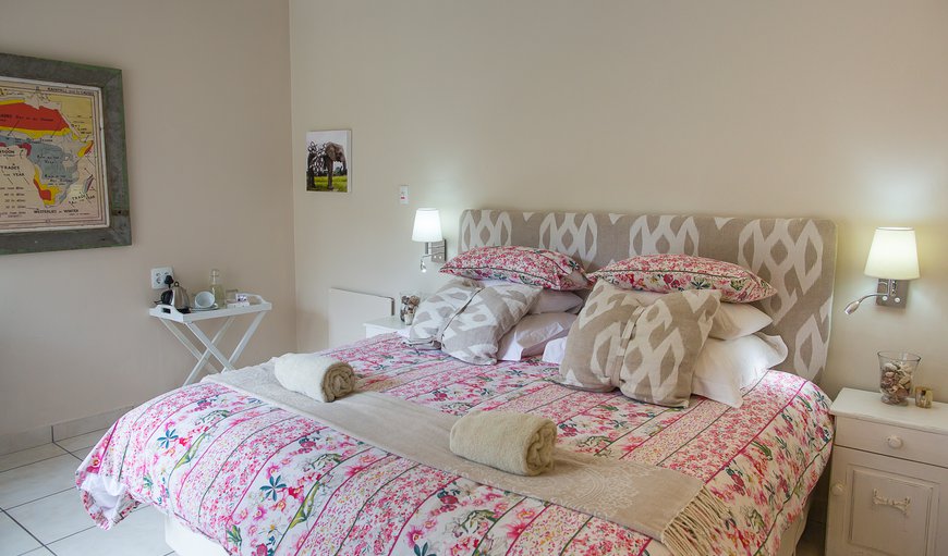 Standard Twin Room: Standard Double-bed Bedroom +