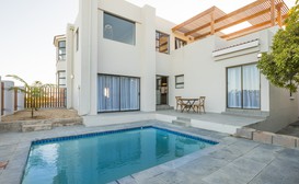 Kleinkrantz Beach Villa image