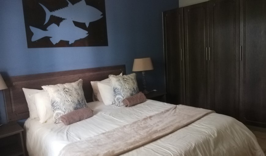 The Estuary | Self-catering Chalets: Bedroom 1