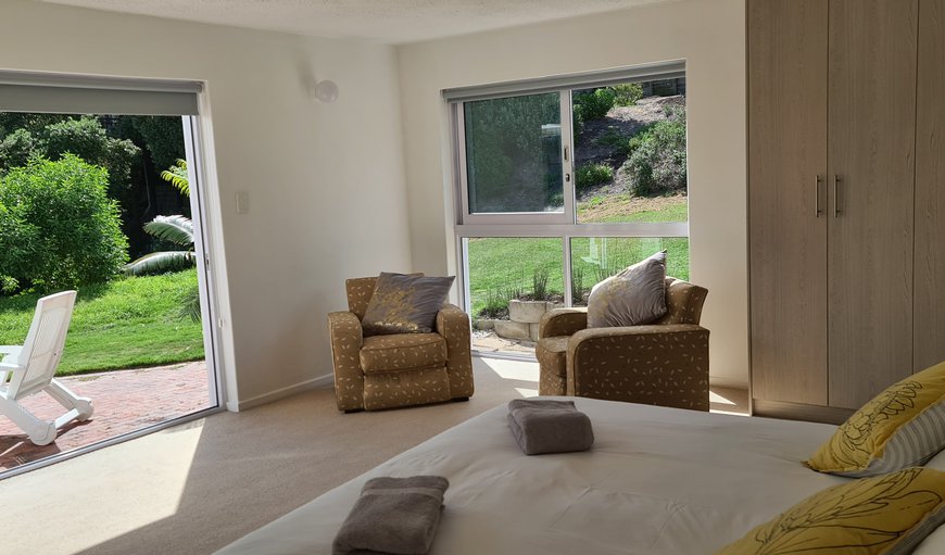Southern Cross Beach House: Wonderful sea views from your bed in the main bedrooms