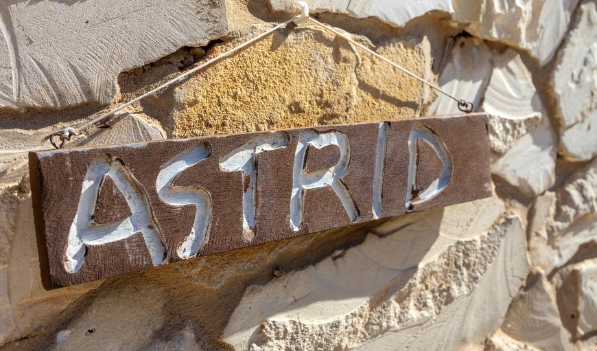 "Unit" = Entire Property: Astrid cottage sign