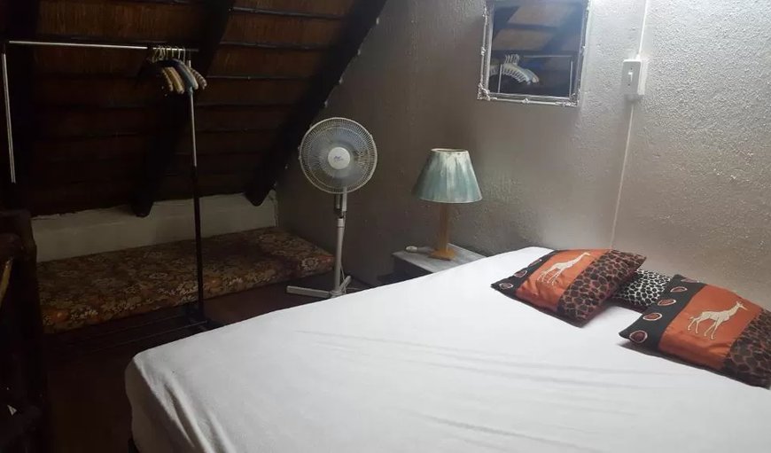 2362 Swartwitpens Marloth Park: Loft room with double bed