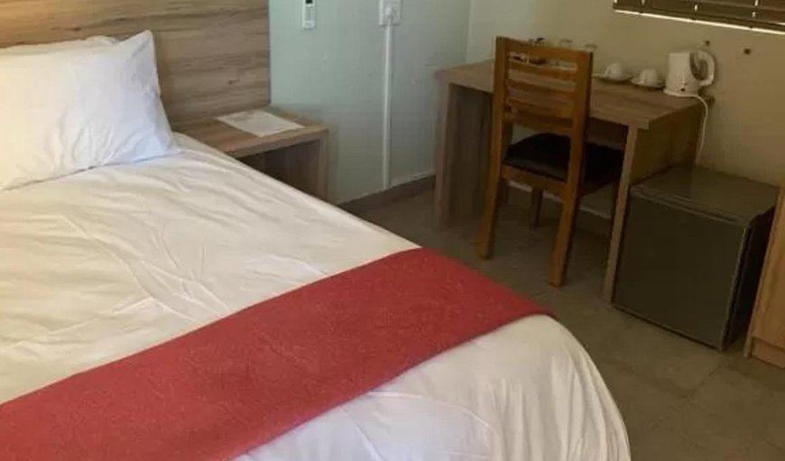 Double Room-Disability Access 2: Double Room-Disability Access 2 - Bedroom with a double bed