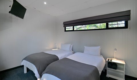 Twin Room: Bed