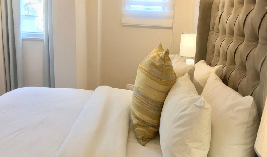 Hotel Loft: Hotel Standard Queen - Bedroom with a queen size bed