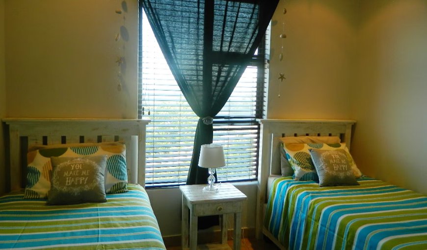 Bali Hai 701: Bedroom with Single Beds