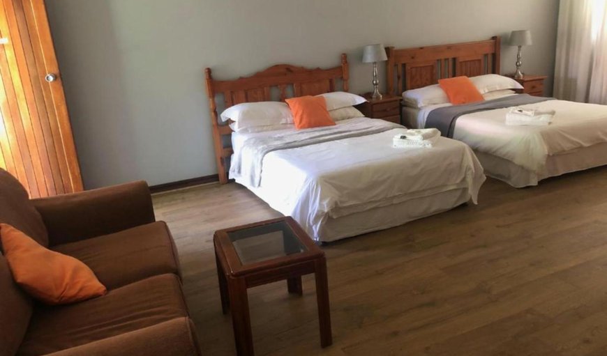 Deluxe Double (4) Room with Free Wifi: Deluxe Double Room - Bedroom with 2 double beds