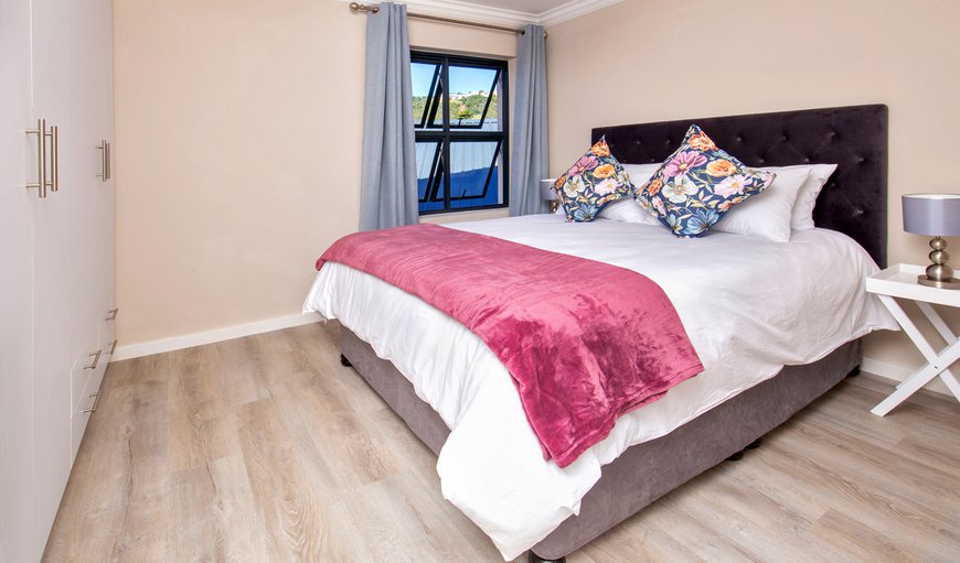 Seacrest Cottage: Bedroom with double bed