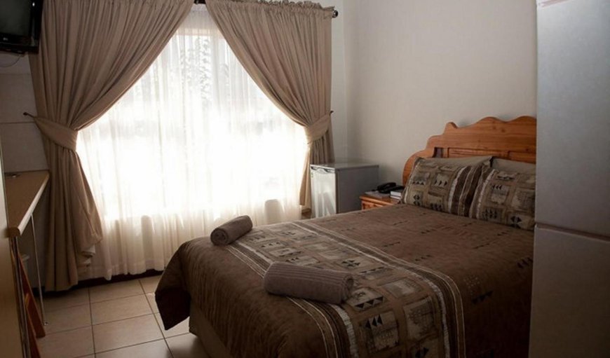 Double Rooms: Double Rooms - Bedroom with a double bed