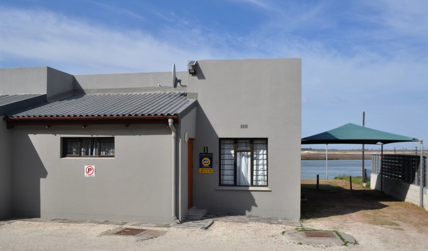 Bokkom Bungalow exterior