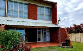 Dolphin View Self Catering image