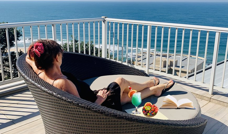 Guests can lounge in the sunshine & enjoy the view, or read comfortably in style.