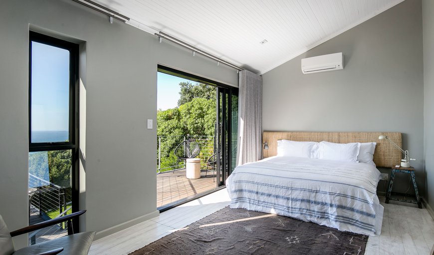 Llandudno Ocean Dream: Bedroom with a double bed