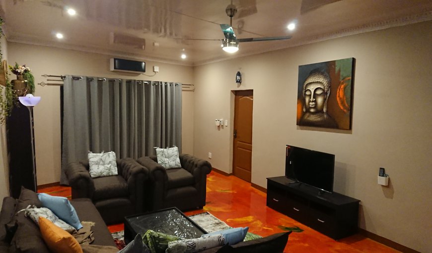 Two Bedroom House 1: Two Bedroom House 1 - Lounge area
