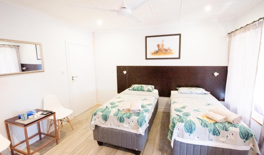 Twin/Double Room: Twin/Double Room - Bedroom with twin beds