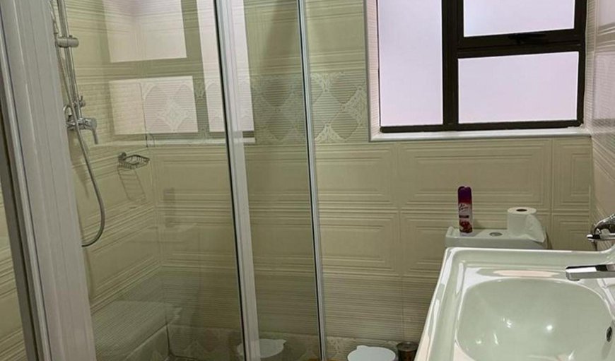 Luxury Room: Shower