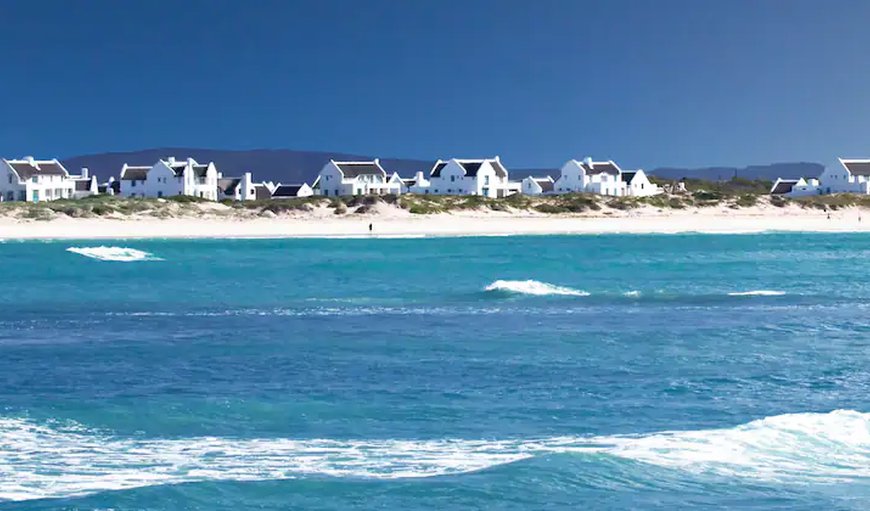 Welcome to Castaway Cottage in Langezandt, Struisbaai, Western Cape, South Africa