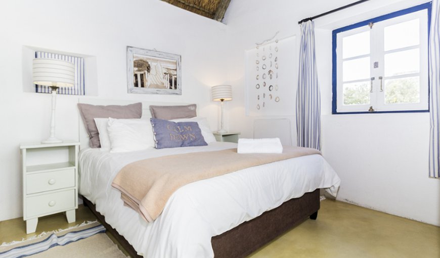 Self catering cottage: Main Bedroom