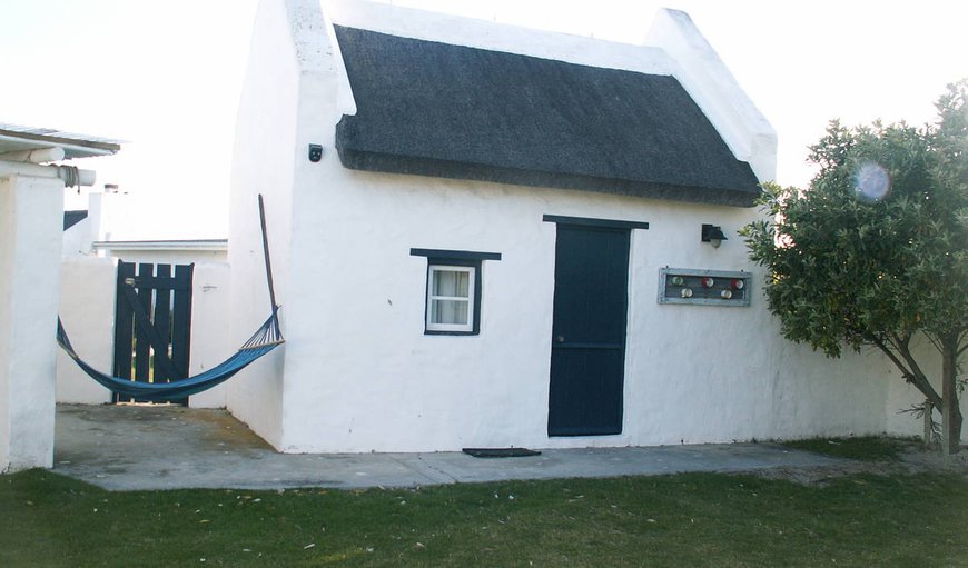 Pikkewyn Cottage exterior