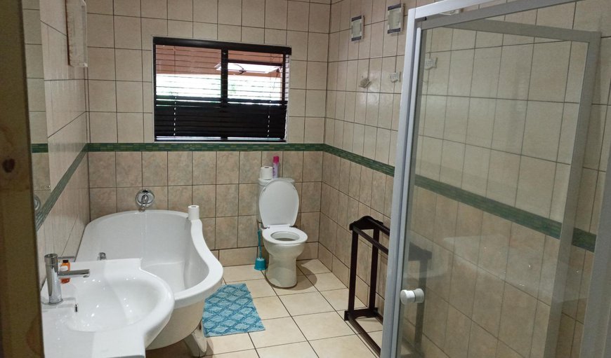 Family Double Room - Sleeps 4: Family Double Room - Sleeps 4