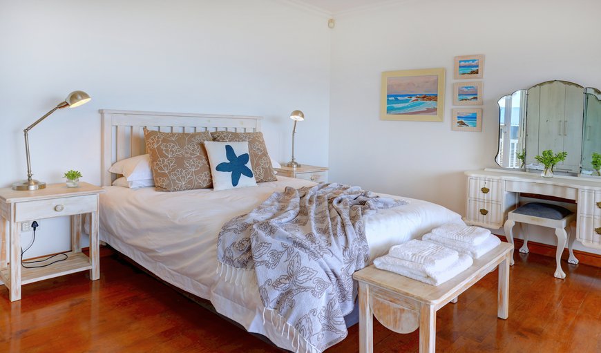 Beach House 11A: Bedroom