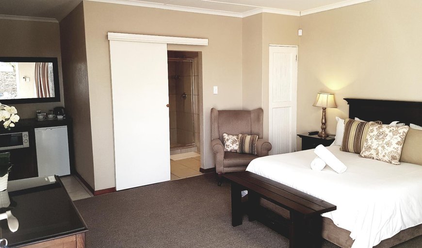 Double Room: Double Room - Bedroom with a queen size bed