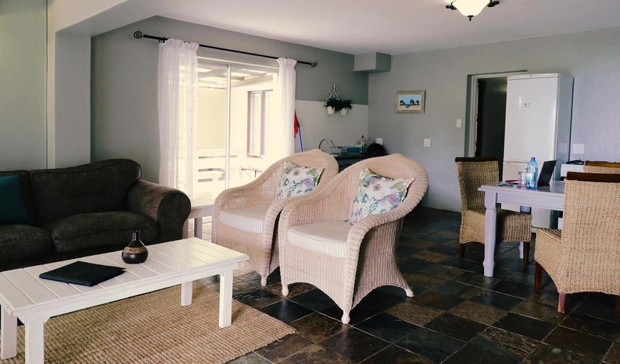 Two Bedroom self catering unit  No9: Two Bedroom self catering unit No9 - Lounge area