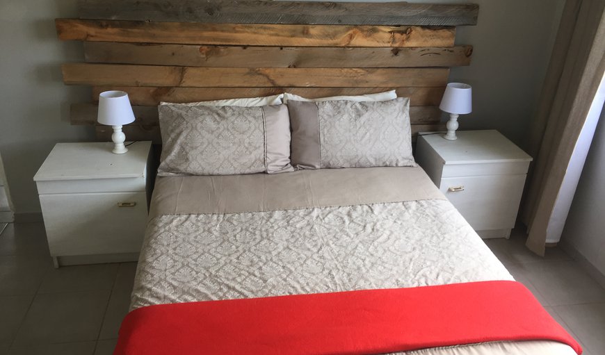 Meshlynn Farm Cottage: Bedroom 1 with a  double bed