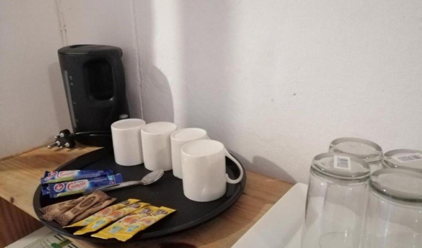 Twin Room: Twin Room - Coffee/tea facilities