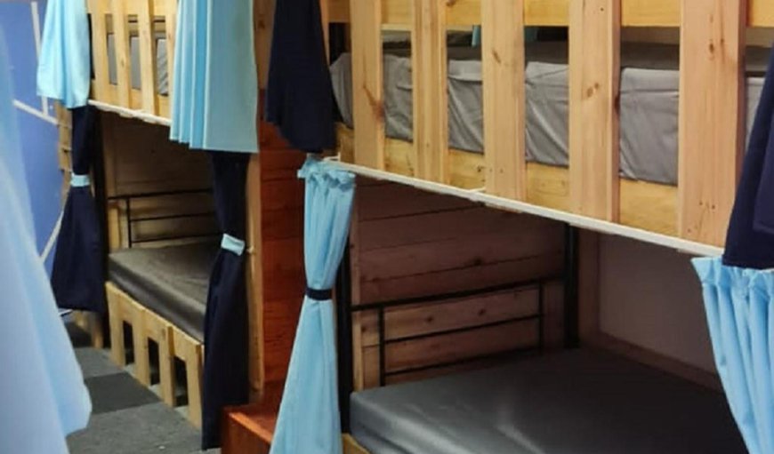 Bunk Bed Rooms: Dormitory Room