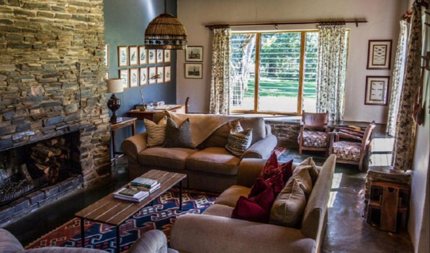 The Oaks Cottage: The Oaks Cottage - Lounge area