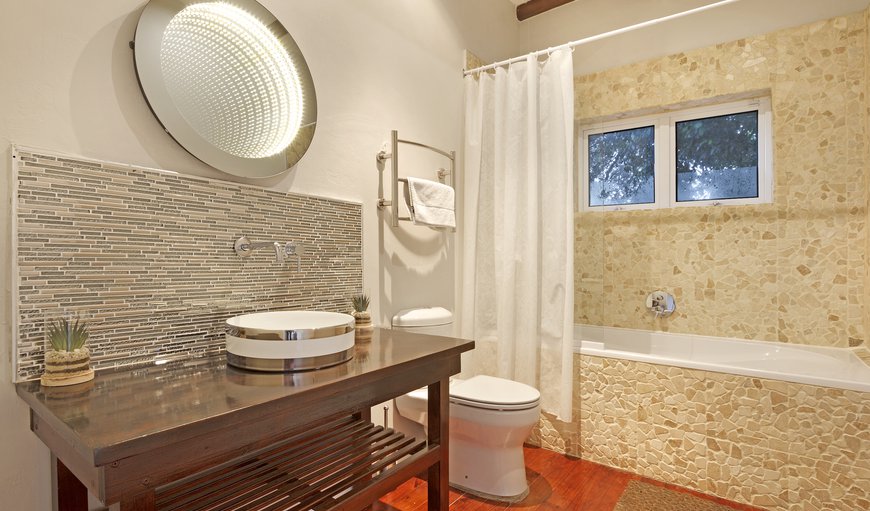 Self-catering Holiday Home: Bathroom