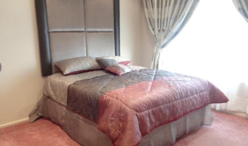Double Rooms: Bedroom with a double bed