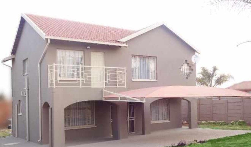 Welcome to Africa Bed & Breakfast! in Centurion, Gauteng, South Africa