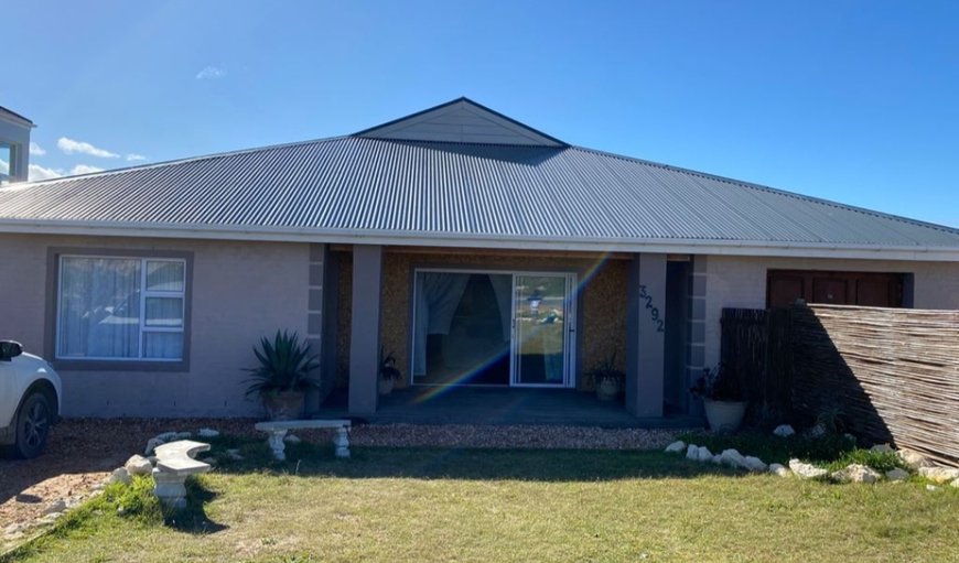 Welcome to Frances 3292 in Struisbaai, Western Cape, South Africa