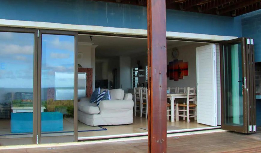 Sliding doors into the lounge