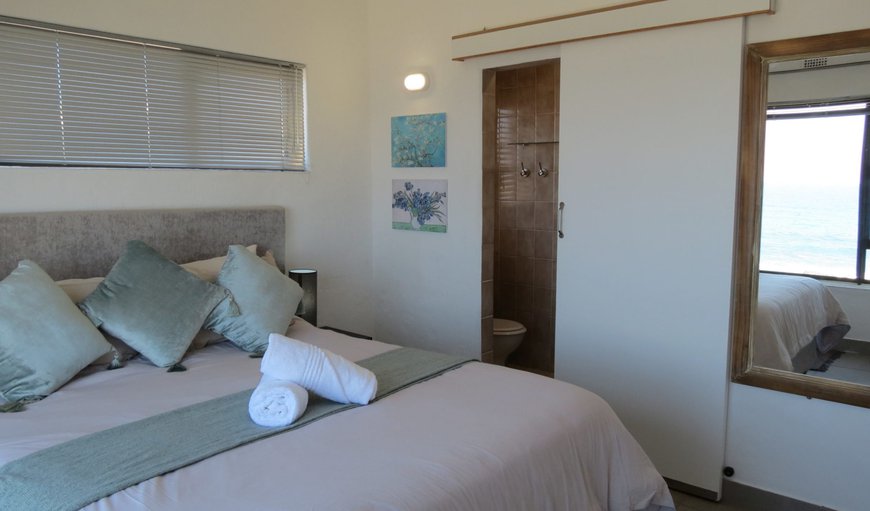 Arrilette 10: The main bedroom has a beautiful sea view and is fitted with a double bed and a ceiling fan