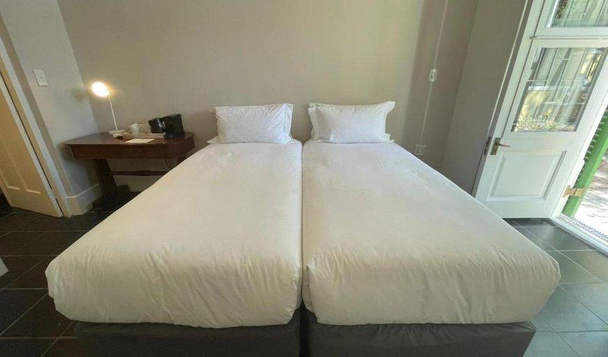 Standard Room: Standard Room - Bedroom