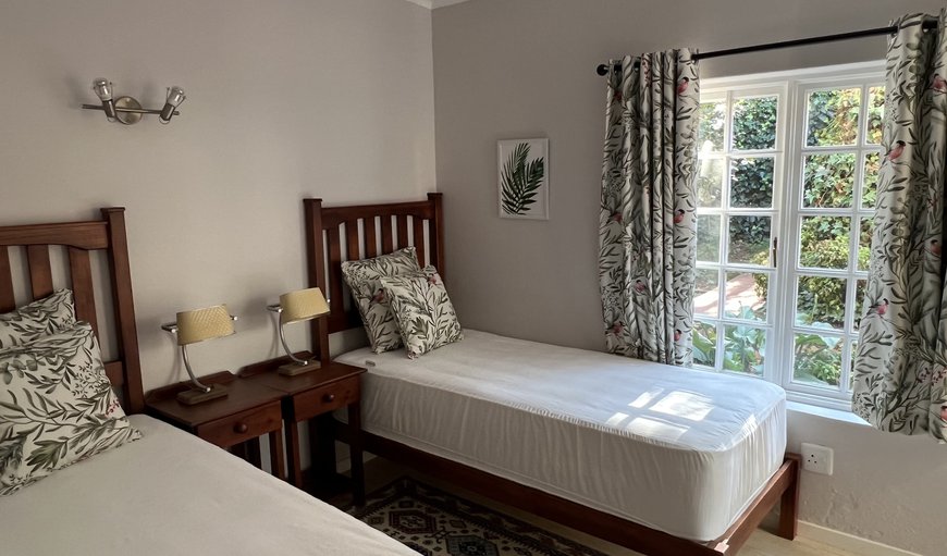 Complete House, private use: Elm Tree House - Dullstroom - bedroom 2 singles