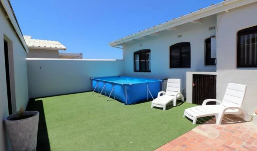 Splash pool (only available during summer months)